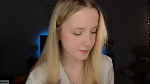 Adele online show from 02/19/26, 09:33