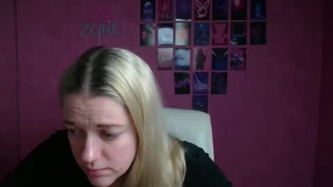 Adele online show from 11/16/25, 12:22