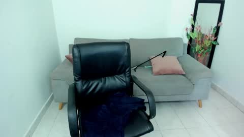 Carolina online show from 12/22/25, 10:23