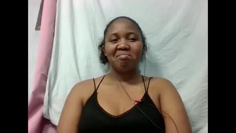 adelealy online show from 10/08/25, 07:06