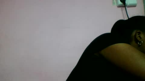 Snapshot of adelealy chatting on 07/08/26, 03:00 adelealy online show from 07/08/26, 03:00
