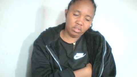 Snapshot of adelealy chatting on 07/27/26, 01:01 adelealy online show from 07/27/26, 01:01