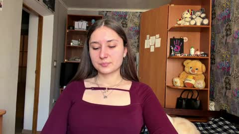 Poly online show from 04/02/26, 11:08