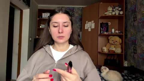 Poly online show from 04/03/26, 08:12