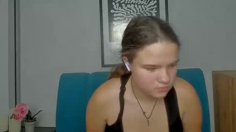 Snapshot of adelecruzz chatting on 02/16/26, 01:18 adelecruzz online show from 02/16/26, 01:18