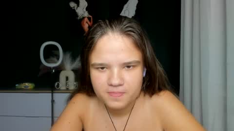 adelecruzz online show from 07/10/26, 12:08
