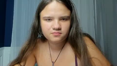 adelecruzz online show from 07/12/26, 12:07