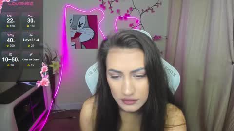 Snapshot of adeleluu chatting on 11/30/25, 01:31 Adel online show from 11/30/25, 01:31