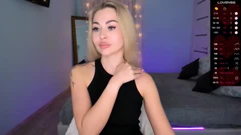 Adele online show from 02/27/25, 01:28