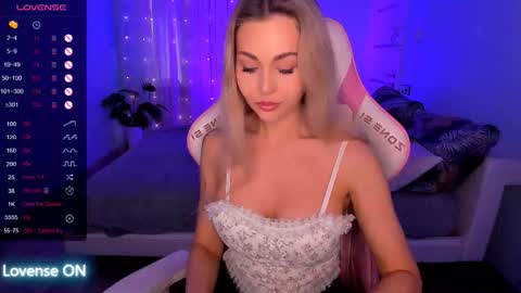 Adele online show from 03/16/26, 05:44