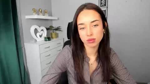 Adele online show from 02/18/26, 06:53