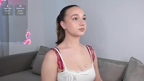 Snapshot of adelexx_zll chatting on 06/20/26, 07:22 adelexx_zll online show from 06/20/26, 07:22