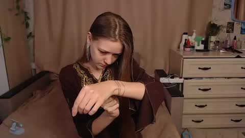 Snapshot of adelin_maxwell chatting on 06/29/26, 03:23 Lina online show from 06/29/26, 03:23