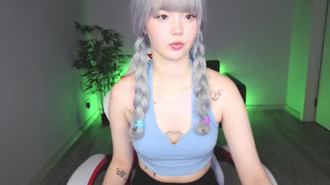 adelina__flower online show from 04/24/26, 02:58