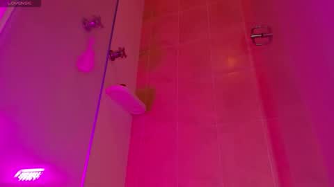 adelinaconte1 online show from 03/17/26, 03:26