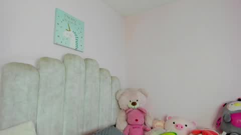 Snapshot of adeline1__ chatting on 05/12/26, 10:29 dahia online show from 05/12/26, 10:29