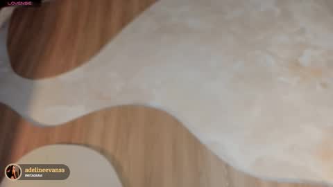 adeline online show from 11/28/25, 07:16