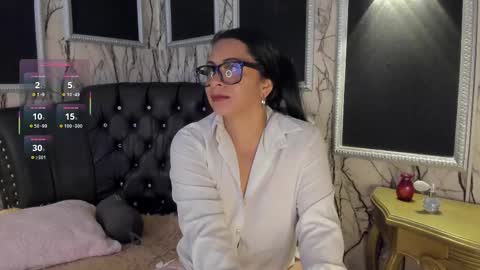 adelinemoretti online show from 11/19/25, 05:13