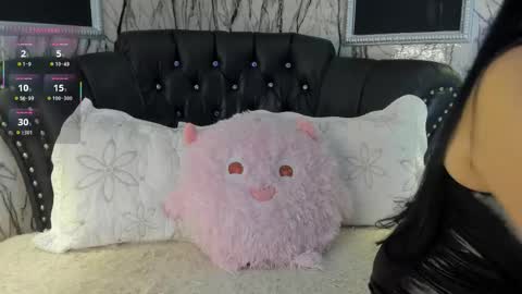 adelinemoretti online show from 12/20/25, 12:23