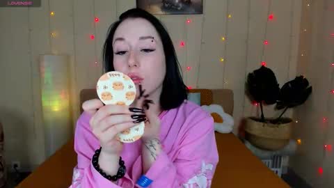 Adel online show from 02/18/26, 08:43