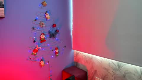 Adelle online show from 12/24/24, 02:33