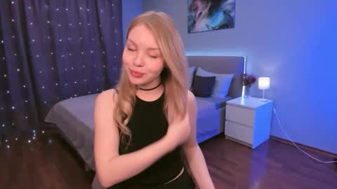 adelllovely online show from 11/23/25, 11:32