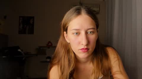 Adell online show from 09/19/25, 09:26