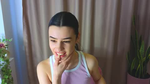 Adellyy online show from 03/17/26, 10:51