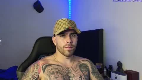 Ades online show from 01/18/26, 10:02