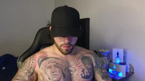 Ades online show from 04/03/26, 08:56