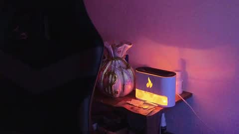 Ades online show from 04/28/26, 04:39