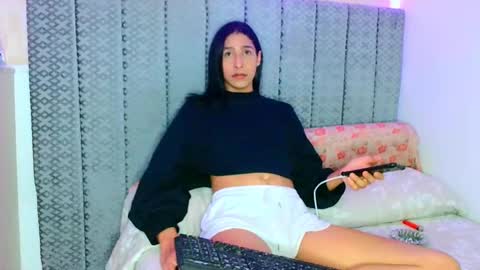 Snapshot of adhara365 chatting on 12/17/24, 01:07 adhara star 3 online show from 12/17/24, 01:07