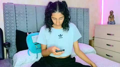 Snapshot of adhara365 chatting on 01/10/25, 12:38 adhara star 3 online show from 01/10/25, 12:38