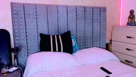 Snapshot of adhara365 chatting on 01/11/25, 04:59 adhara star 3 online show from 01/11/25, 04:59