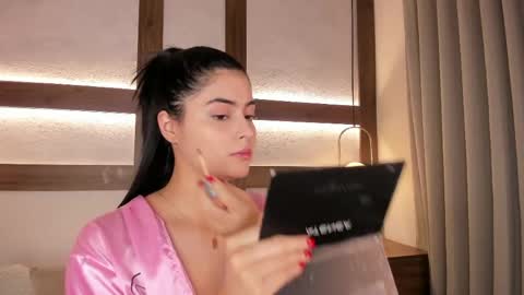 Snapshot of adhara_black01 chatting on 04/27/26, 12:47 Adhara online show from 04/27/26, 12:47