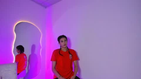 adhara online show from 04/20/26, 12:46