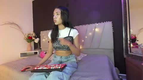Adhara online show from 05/08/26, 02:33