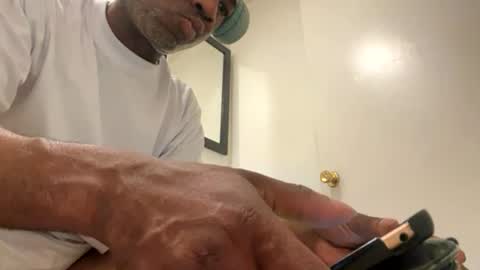 Snapshot of adick_ting chatting on 06/16/26, 05:43 adick_ting online show from 06/16/26, 05:43