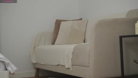 Adisson Fox online show from 12/21/25, 07:15