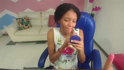 adisson_petite1 online show from 10/03/25, 11:57