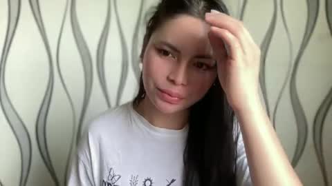 KATE MORE  online show from 03/21/26, 04:39