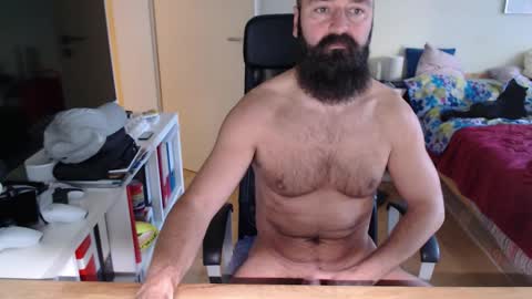 Snapshot of admirer4mature chatting on 12/15/25, 09:13 Carsten online show from 12/15/25, 09:13