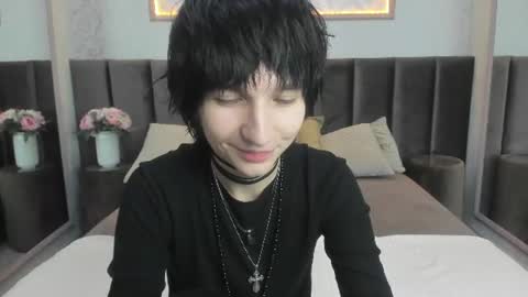 Snapshot of adonbev chatting on 06/18/26, 05:30 adonbev online show from 06/18/26, 05:30