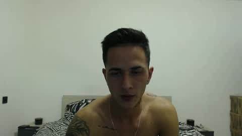 Snapshot of adonis0892 chatting on 10/29/25, 05:47 adonis0892 online show from 10/29/25, 05:47