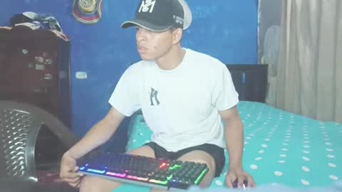 Snapshot of adonis5_ chatting on 12/16/25, 08:58 Adonis online show from 12/16/25, 08:58