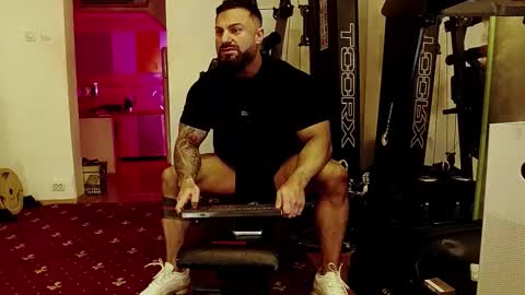 Snapshot of adonis_msc chatting on 10/09/25, 04:49 Adonis online show from 10/09/25, 04:49