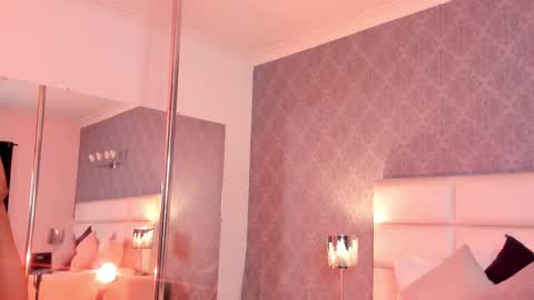 Adonis  online show from 10/24/25, 08:27