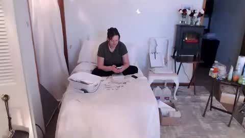 adorable22 online show from 01/06/26, 04:43