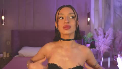 adoracortes online show from 04/22/26, 05:10