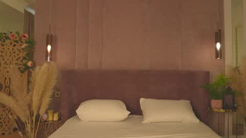 adoracortes online show from 04/23/26, 05:19